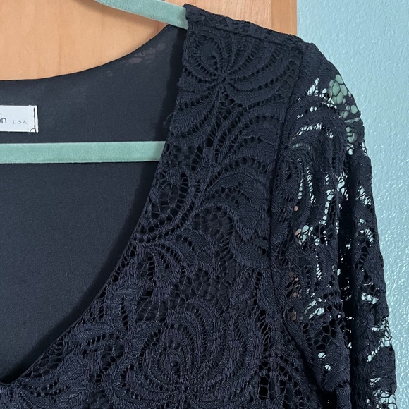 Black Lace Dress w/ Elegant Bell Sleeves Millibon USA Size Large - Picture 3 of 12